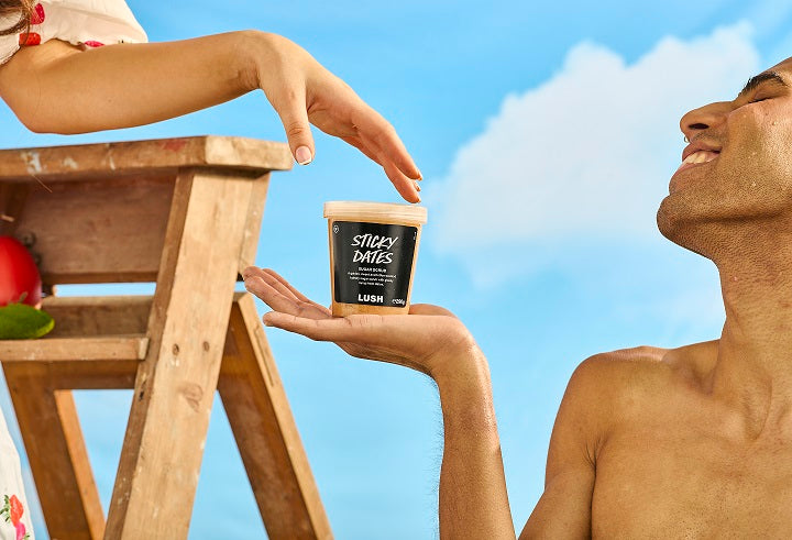 sticky_dates_sugar_scrub_hero_24_05