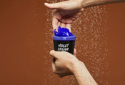 violet_cream_application_haircare_2023 3